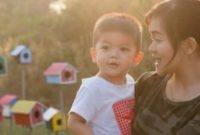 Ilustrasi Anak dengan orangtua. (Istimewa)