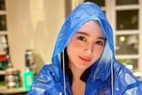Pedangdut Wika Salim cuma bisa menangis meluapkan kesedihan setelah menerima hujatan via DM Instagram dari netizen. Sumber foto : suara.com