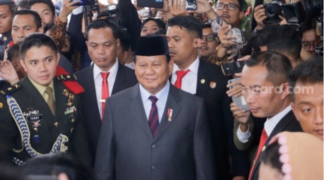 
Menteri Pertahan Prabowo Subianto usai Sidang Tahunan MPR di Kompleks Parlemen, Senayan, Jakarta, Rabu (16/8/2023). [Suara.com/Alfian Winanto]