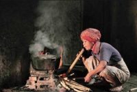 Foto Ilustrasi : Mahalnya LPG bersubsidi di Barito Utara, warga di pedesaan banyak beralih menggunakan kayu bakar. Foto.kompasiana.com