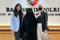 Umi Pipik dan Marissya Icha polisikan Oklin Fia. (foto: instagram @marissyaicha)