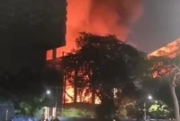Tangkapan layar situasi kebakaran di Museum Nasional atau Museum Gajah yang terletak di Jalan Medan Merdeka Barat, Gambir, Jakarta Pusat pada Sabtu. Sumber foto : suara.com