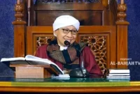 larangan di bulan Maulid menurut penjelasan Buya Yahya. Sumber foto : suara.com