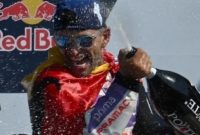 Pembalap Prima Pramac Racing Jorge Martin merayakan kemenangannya di podium MotoGP San Marino di Sirkuit Dunia Misano Marco-Simoncelli di Misano Adriatico pada 10 September 2023. Filippo MONTEFORTE / AF