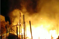 Kebakaran di Desa Muara Inu. (foto: 1tulah.com)