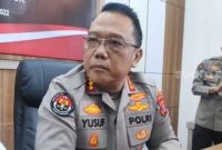 Kabid Humas Polda Kaltim Kombes Pol Yusuf Sutedjo saat memberikan keterangan pers, Senin (7/11/2022). [Suara.com/Arif Fadillah]

