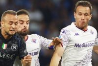 Duel Napoli vs Fiorentina dalam laga pekan ke-8 Liga Italia 2023-2024 di tadion Unipol Domus, Senin (9/10/2023) dini hari WIB. Napoli kalah 1-3 dari tamunya. [Dok. Serie A]
