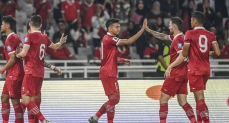 Para pemain Timnas Indonesia di laga Kualifikasi Piala Dunia 2026 zona Asia kontra Timnas Brunei Darussalam di Stadion Utama Gelora Bung Karno (GBK), Senayan, Jakarta, Kamis (12/10/2023). [ANTARA FOTO/Galih Pradipta]