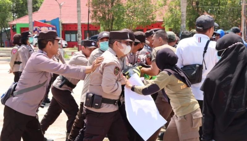 Polres Murung Raya Gelar Simulasi Sispamkota dalam kesiapan pengamanan pemilu 2024, Selasa (17/10/2023). (Foto : 1tulah.com)
