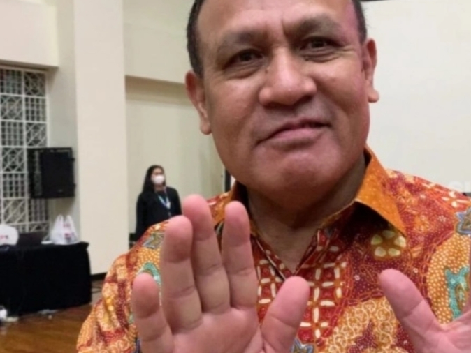 Ketua KPK Firli Bahuri selesai diperiksa Bareskrim Polri. (Suara.com/Yaumal)
