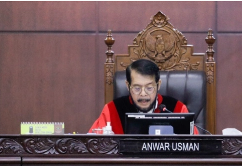Hakim ketua Mahkamah Konstitusi. [Suara.com/Alfian Winanto]