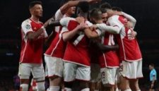Para pemain Arsenal merayakan gol pembuka mereka pada pertandingan sepak bola Grup B Liga Champions UEFA antara Arsenal dan Sevilla di Stadion Emirates di London utara pada 8 November 2023. Adrian DENNIS / AFP