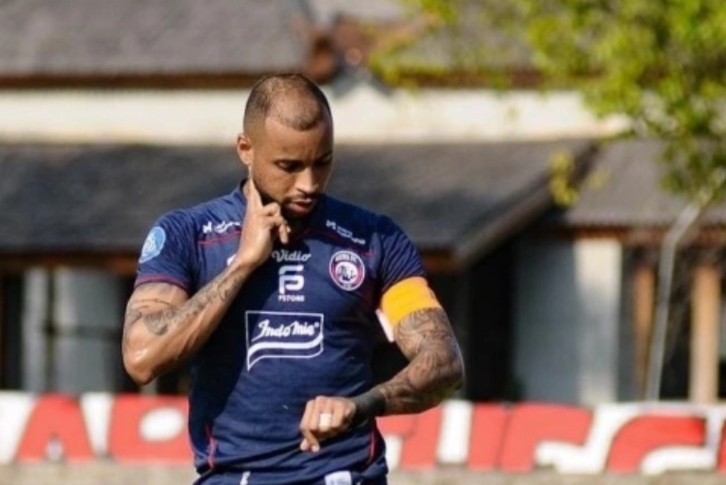 Pebriansyah AriefanaAdie Prasetyo Nugraha
Jum'at, 10 November 2023 | 08:05 WIB
Striker Arema FC, Gustavo Almeida. (Dok. Arema FC)