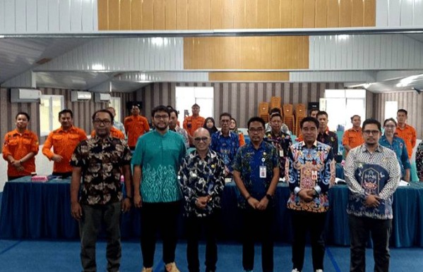 Badan Penanggulangan Bencana Daerah (BPBD) Kabupaten Barito Utara  melaksanakan paparan atau ekspose akhir pembuatan dokumen kajian resiko bencana, rencana penanggulangan bencana dan rencana kontijensi bencana di Kabupaten Barito Utara, Kamis (9/11/2023). Foto:Delia/1tulah.com