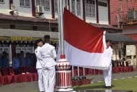 Pemerintah Kabupaten (Pemkab) Barito Timur (Bartim) menggelar Upacara Peringatan Hari Pahlawan ke - 78 Tahun 2023 di halaman Kantor Bupati Barito Timu, Jumat (10/11/2023). Foto:Zakirin/1tulah.com