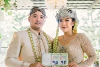 Potret pernikahan Roby Satria alias Robby Geisha dan Hanifa Hanna. Sumber foto : suara.com 