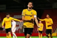 Justin Hubner saat main di Wolves U-21. Sumber foto : suara.com