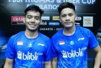 Pramudya Kusumawardana berikan pesan perpisahan untuk Yeremia Rambitan. (foto: Dok. PBSI)