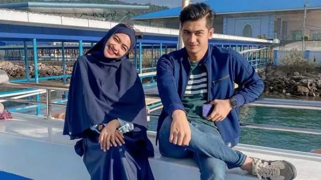 Ria Ricis dan Teuku Ryan. Sumber foto : suara.com