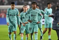 Reaksi para pemain Barcelona usai kalah di penghujung pertandingan sepak bola Grup H Liga Champions UEFA saat melawan Royal Antwerp FC di Bosuilstadion di Antwer. Sumber foto : suara.com
