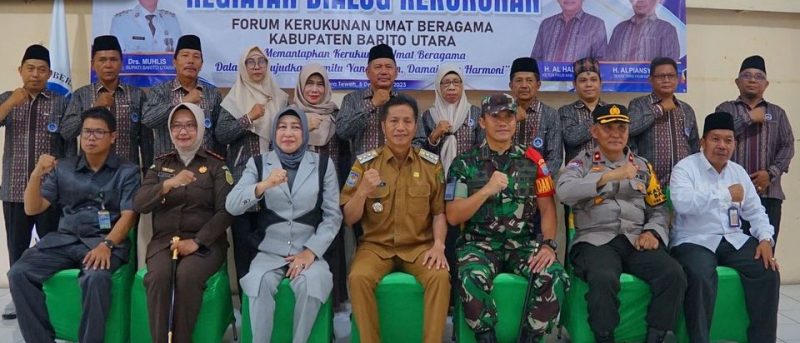 Dialog Forum Kerukunan Umat Beragama (FKUB) tingkat Kabupaten Barito Utara yang diselenggarakan di gedung Nahdatul Ulama (NU) di Muara Teweh, Selasa (5/12/2023). Foto:Delia/1tulah.com