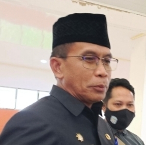 Pj Bupati Mura Hermon