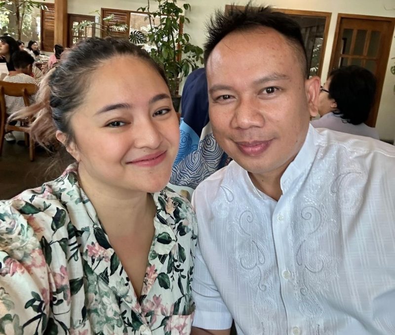 Marshanda memberikan klarifikasi soal foto selfie bareng Vicky Prasetyo yang membuat heboh jagat maya. Sumber foto : Instagram @marshanda99
