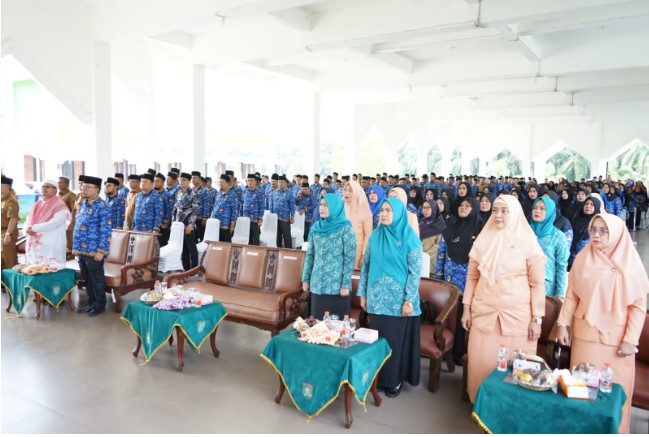 Sekretaris Daerah Drs. John Hardi Nasution, M.Si membuka secara resmi Seleksi Tilawatil Qur’an (STQ) Korpri Kabupaten Asahan di Komplek Masjid Agung H. Ahmad Bakrie Kisaran, Senin (11/12/2023).Foto.irwan/1tulah.com
