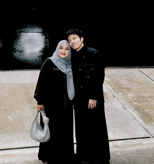 Atta dan Aurel di rumah baru (sumber: instagram @attahalilintar)