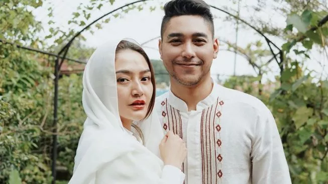 Siti Badriah dan Krisjiana Baharudin (sumber; suara.com)