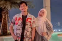 Pasangan artis Teuku Ryan dan Ria Ricis (sumber: suara.com)