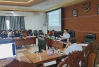 DPRD Kapuas saat gelar rapat terkait 3 Raperda diusulkan. Foto.Faturahman