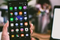 Ilustrasi Handphone (sumber: suara.com)