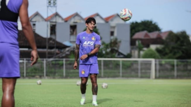 Irfan Bachdim bergabung ke Persik Kediri (sumber: suara.com)