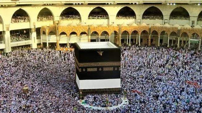 Ka'bah  (sumber: suara.com)