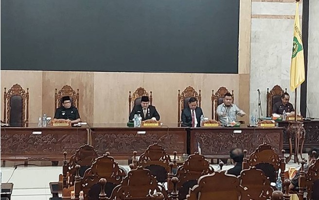 DPRD Kappuas saat gelar Rapat Paripurna ke-13 masa persidangan I, bertempat di ruang rapat paripurna DPRD Kapuas pada Kamis(30/11/2023).