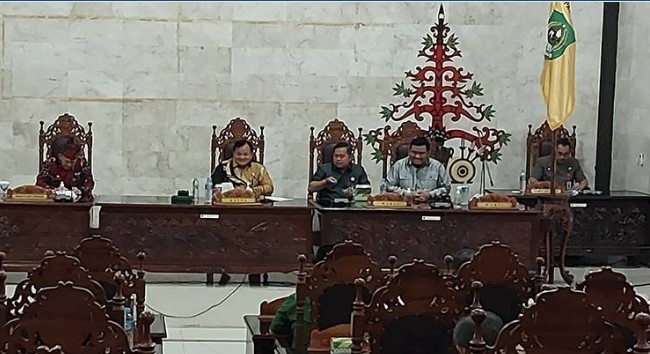 Suasana Rapat Paripurna ke-9 masa persidangan I, bertempat di ruang paripurna dewan pada Jumat, 3 November 2023.