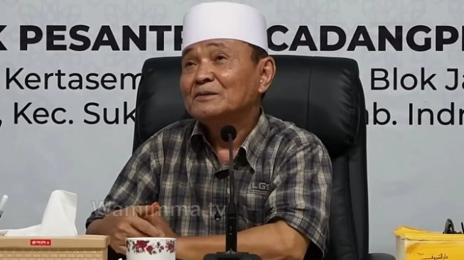 Mendiang KH Buya Syakur Yasin semasa hidupnya. Sumber foto : suara.com