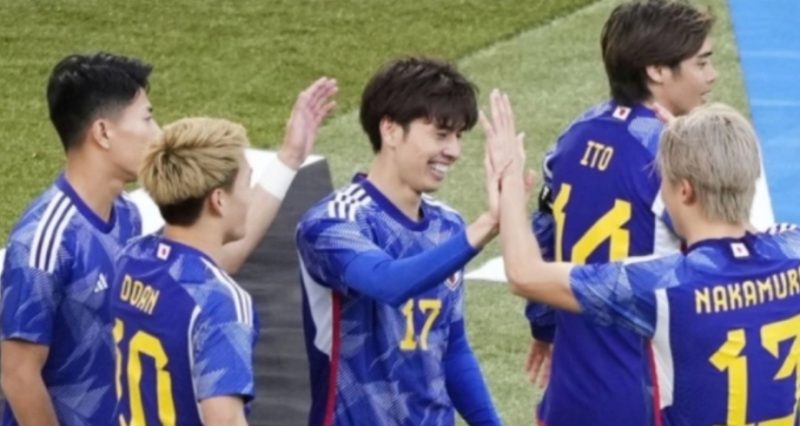Timnas Jepang berselebrasi saat pertandingan uji coba melawan Thailand (kyodonews.net)