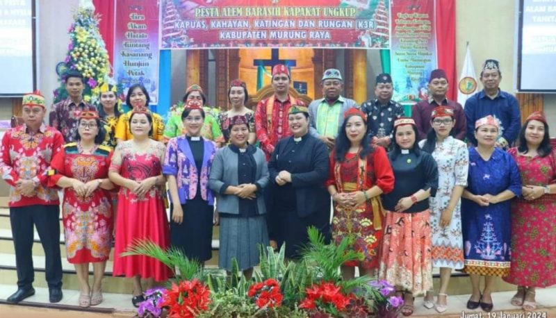 Natal K3R Kabupaten Murung Raya berlangsung khidmat dan meriah