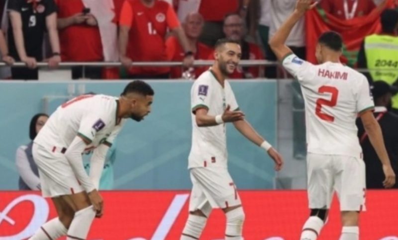 Selebrasi Hakim Ziyech setelah mencetak gol untuk Maroko dalam pertandingan Grup F lawan Zambia di Stade de San Pedro pada Kamis (25/1/2024). ANTARA/HO-CAF