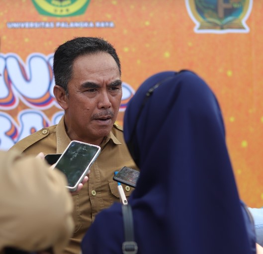 Plh. Kepala Dinas Perpustakaan dan Arsip Provinsi Kalimantan Tengah Arthur Mukkun. Foto:Istimewa/1tulah.com