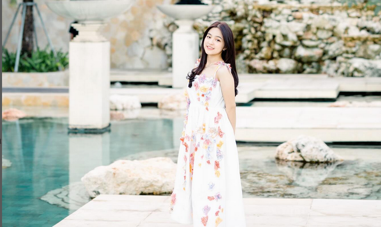 Eca Aura galau Ganjar lebih pilih Fuji? (foto: instagram @ecajapasal)