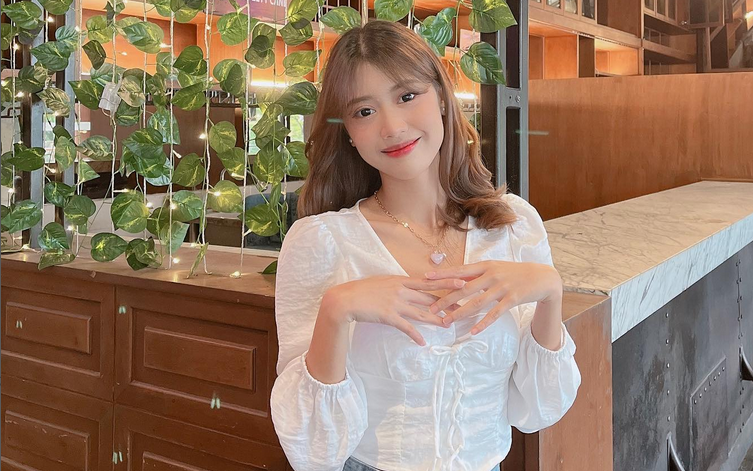 Profil Devi eks JKT48 yang ikut survival Chuang Asia 2024. (foto: instagram @ningtaradevi)