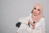 Ria Ricis gugat cerai Teuku Ryan. (foto: instagram @instagram @riaricis1975)