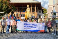 BRI Cabang Muara Teweh usai menyalurkan paket sembako ke warga GKE Muara Teweh, Rabu(3/01/2024).Foto.Yoga 