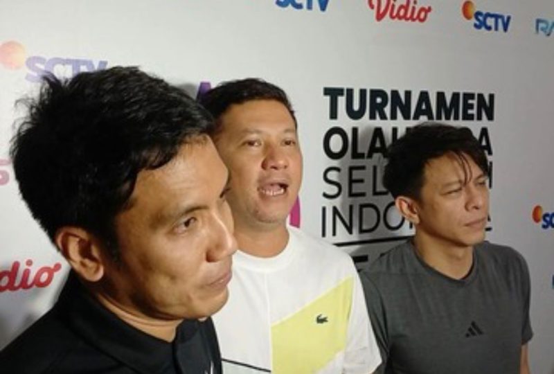 Desta, gading, dan Ariel Saat Wawancara (Sumber: X detikhot)