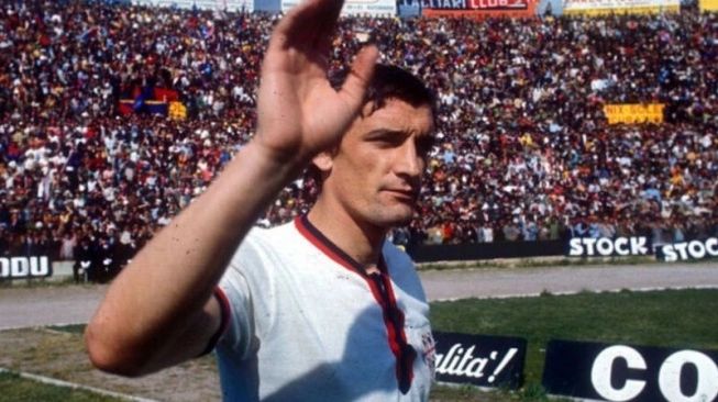 Legenda sepak bola Italias Gigi Riva meninggal dunia lantaran diduga masalah jantung (sumber: suara.com)