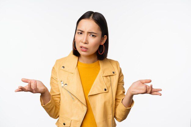 Bertanya Arti kata Savage(Sumber: Freepik)
