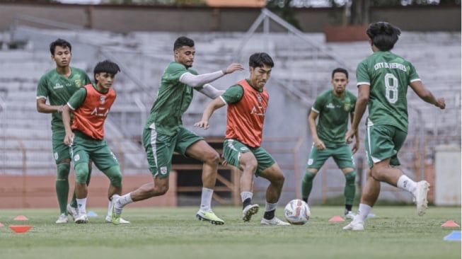Sesi Latihan Klub Persebaya Surabaya (sumber:suara.com)